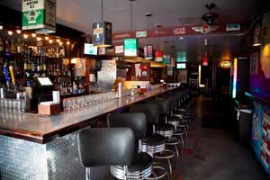 Trusty's Full-Serve Bar Friendly and Reliable Drinks